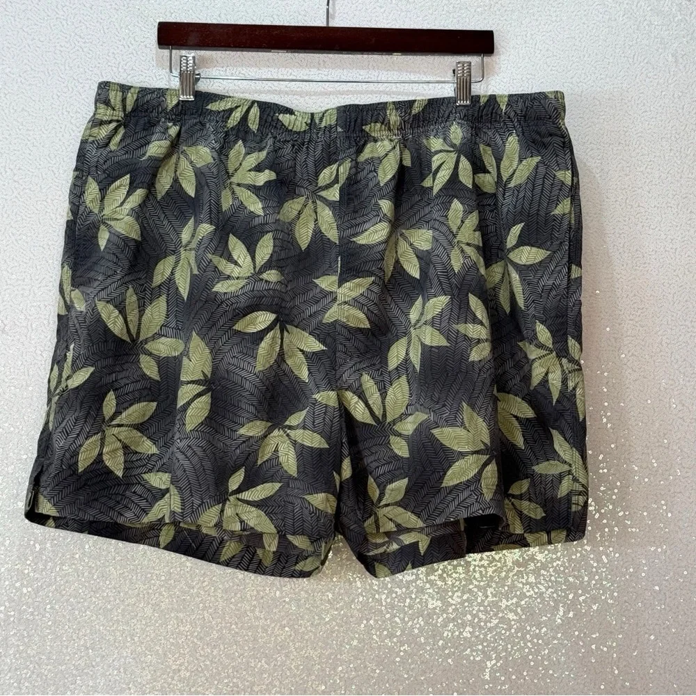 Tommy Bahama Leaf Print gray/green Men's Swim Shorts size XXL